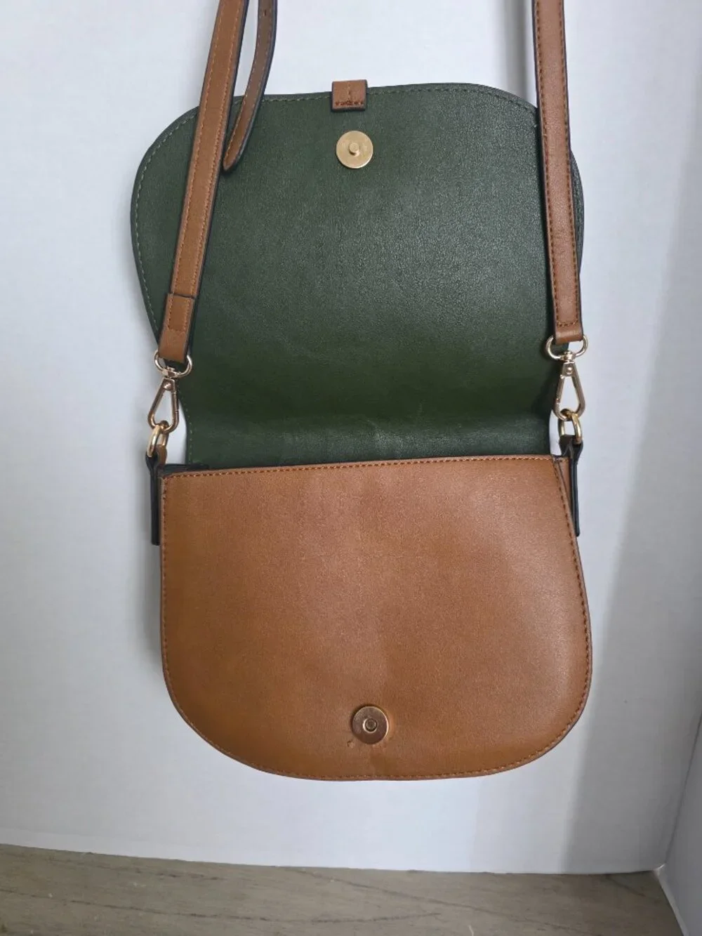 Saddle Crossbody Bag